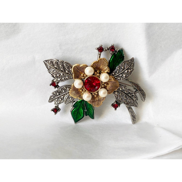 Stunning Avon Red Rhinestone Enamel Flower Brooch Marcasite Pearl Red Green Gold - Picture 2 of 6